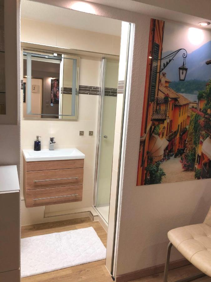 Ferienwohnung Apartment Dettum Mit Eigenem Bad, Kochnische Und Wintergarten Luaran gambar